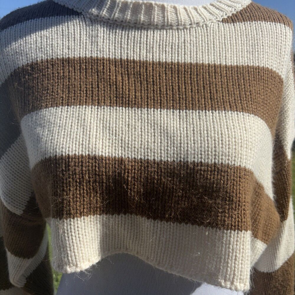 Ultra cropped long sleeve striped sweater - Picture 2 of 6